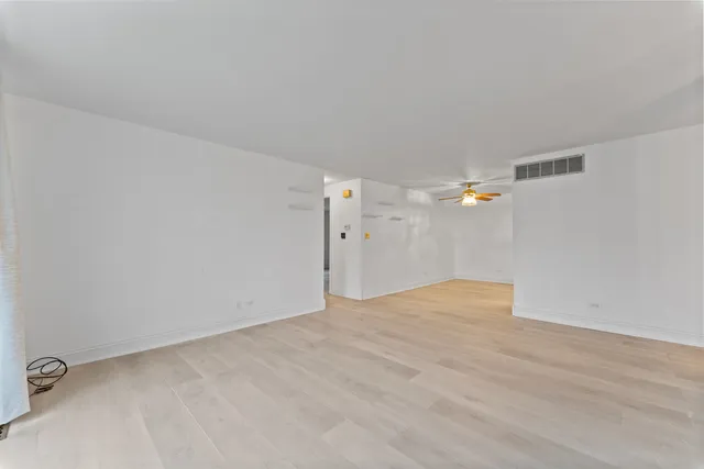 $245,000 | 195 Duxbury Court, Unit D, Bloomingdale, IL 60108