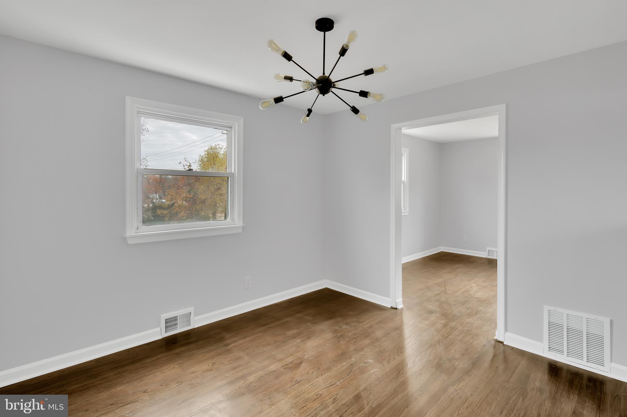 175 Erial Road Clementon, NJ 08021 - Photo 8 of 27