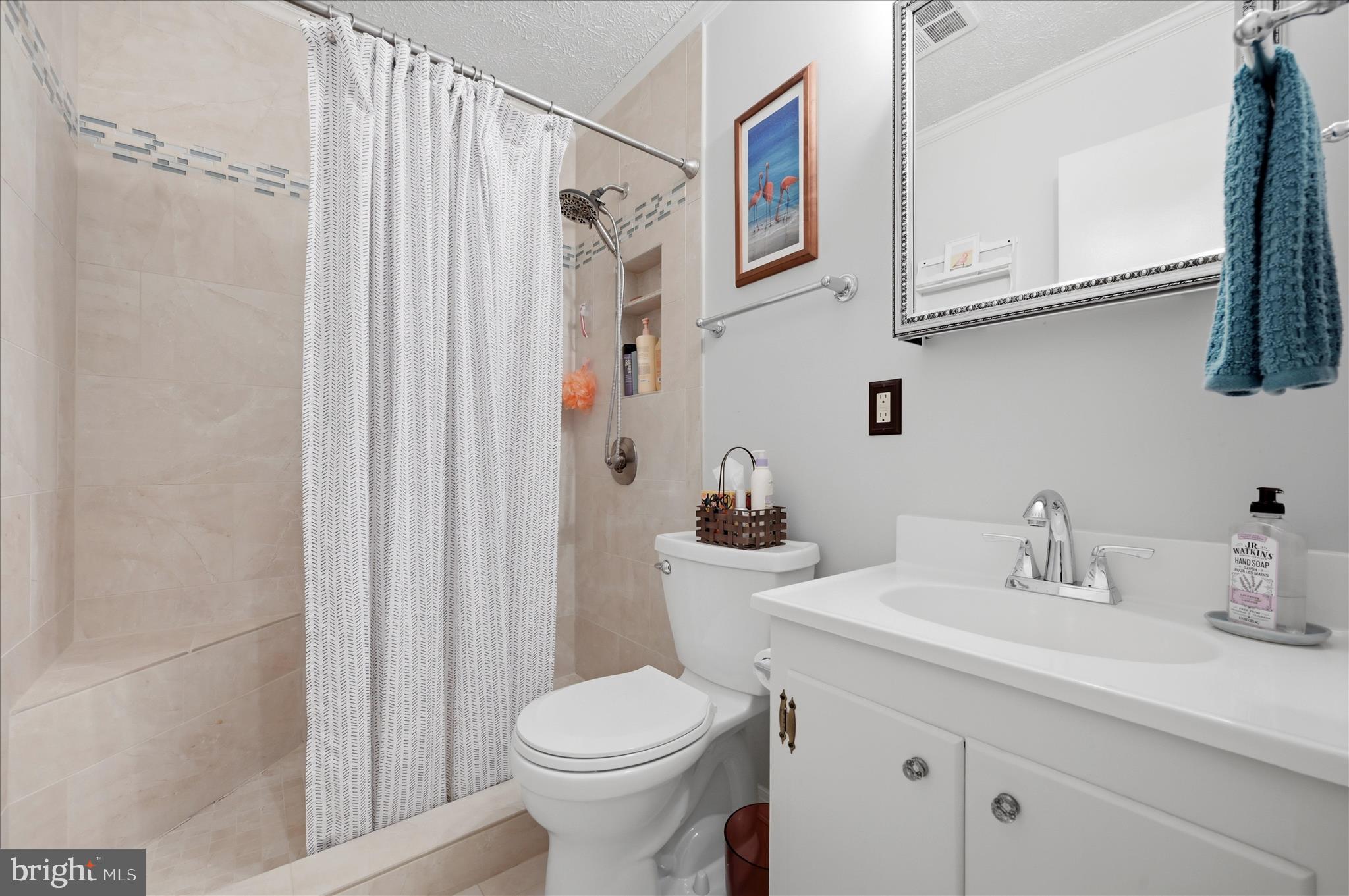 624 Butler Avenue Winchester, VA 22601 - Photo 23 of 37 Bathroom