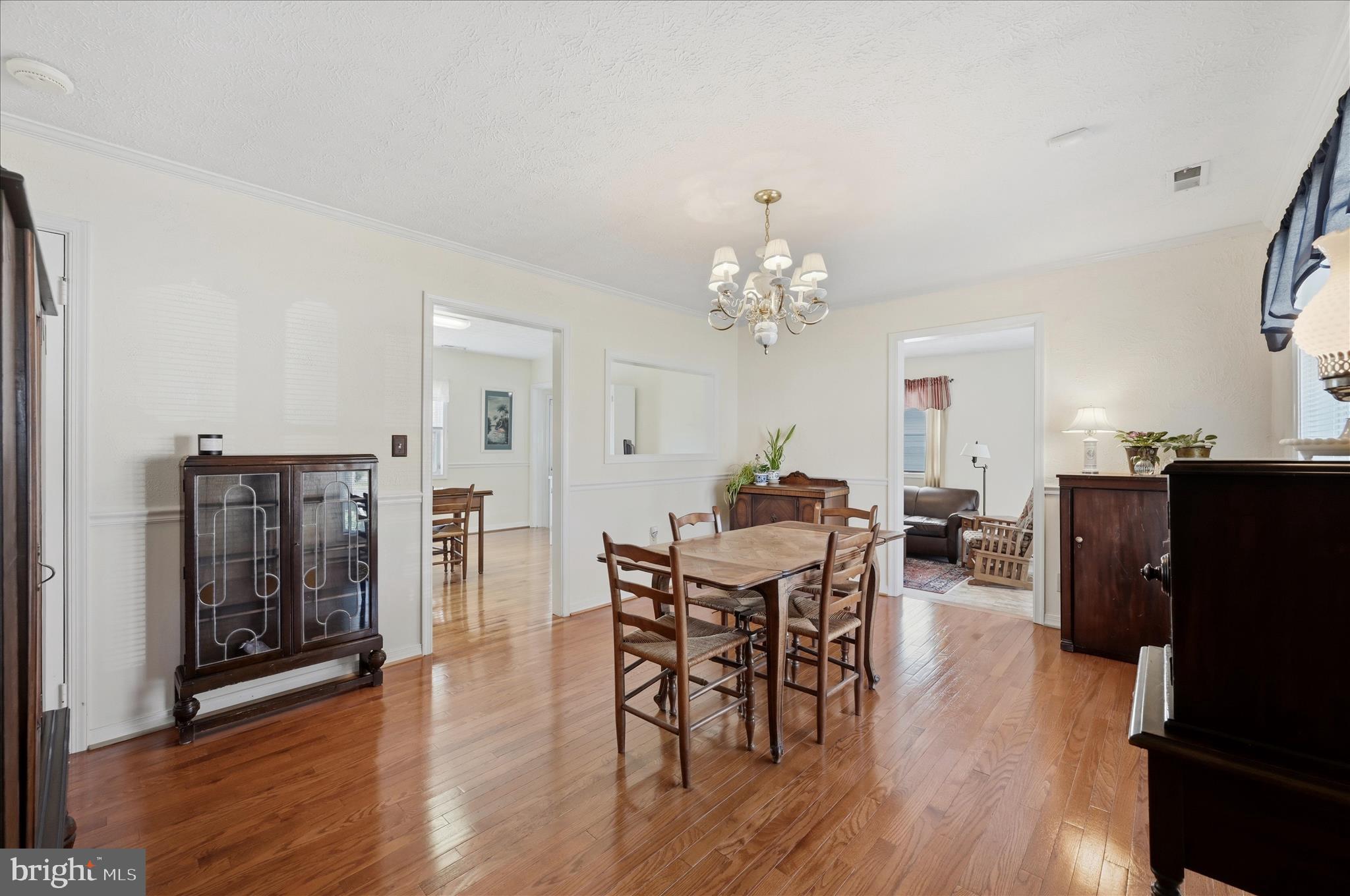 624 Butler Avenue Winchester, VA 22601 - Photo 8 of 37 Dining Area