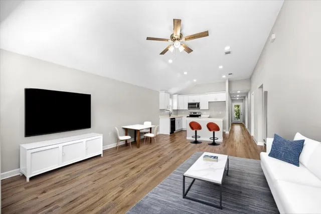 $1,800 | 3158 Chestnut Street, Crestview, FL 32539