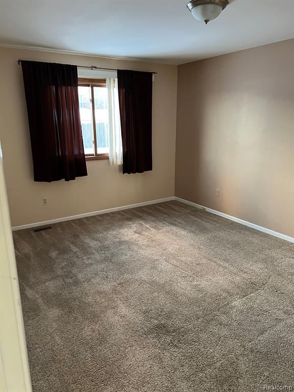 34655 Mercer Lane Fraser, MI 48026 - Photo 8 of 12