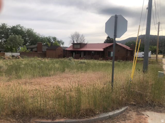 2 Canyon Road South, Unit 2 Parowan, UT 84761 - Photo 7 of 8 View of yard
