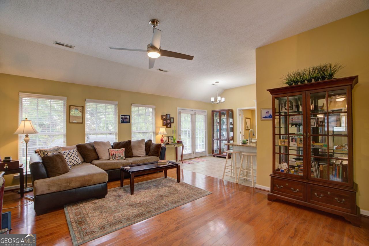 811 Shannon Circle Northeast Rome, GA 30161 - Photo 4 of 24