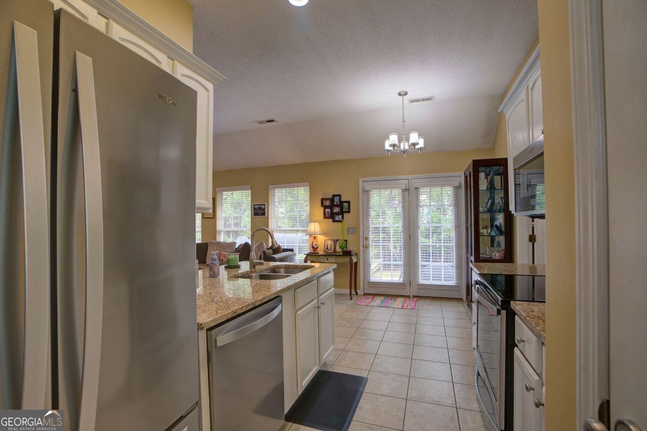 811 Shannon Circle Northeast Rome, GA 30161 - Photo 8 of 24