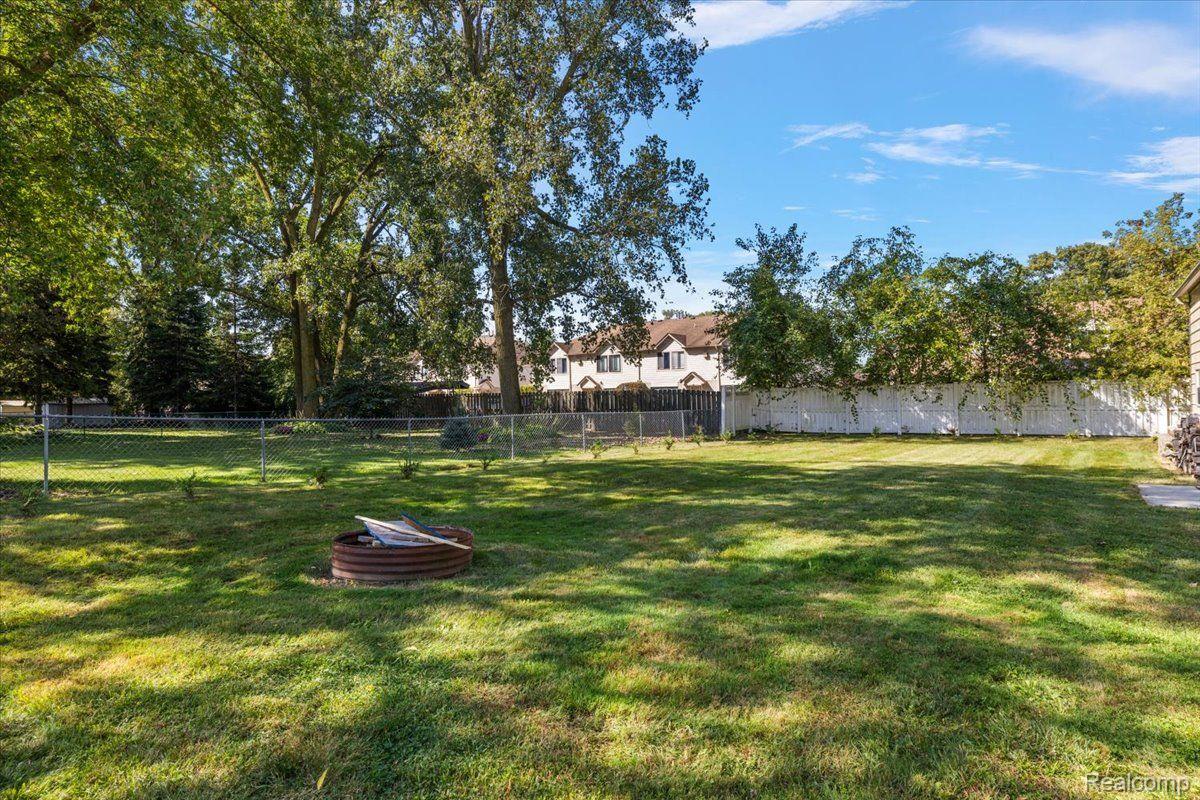 38885 Radde Street Clinton Township, MI 48036 - Photo 43 of 51 Gallery Image 43