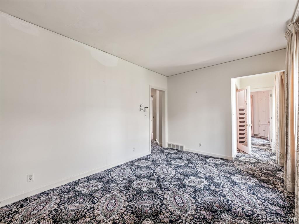 475 Lake Shore Road Grosse Pointe Farms, MI 48236 - Photo 23 of 44