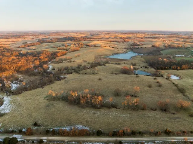 $424,600 | 0 Willow Road, Winigan, MO 63566