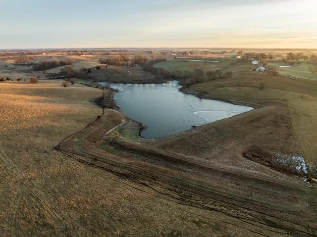 $424,600 | 0 Willow Road, Winigan, MO 63566