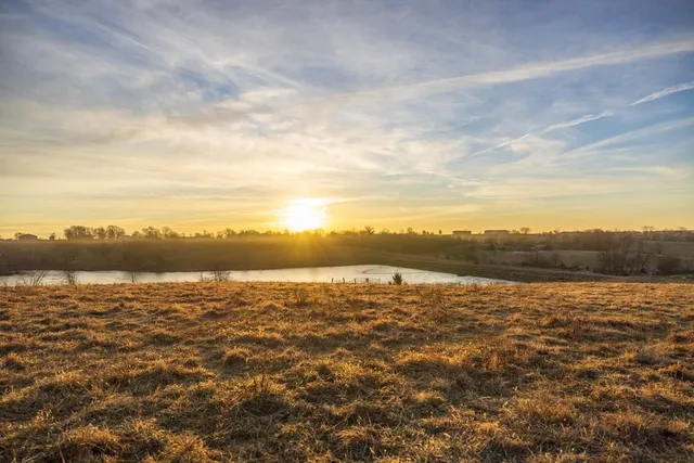 $424,600 | 0 Willow Road, Winigan, MO 63566