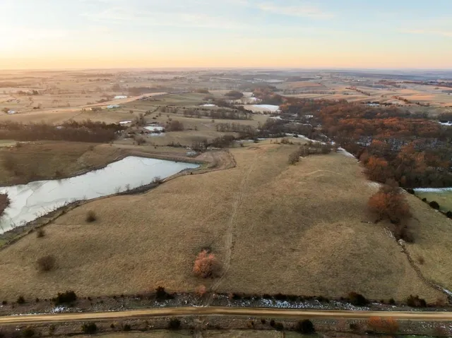 $424,600 | 0 Willow Road, Winigan, MO 63566