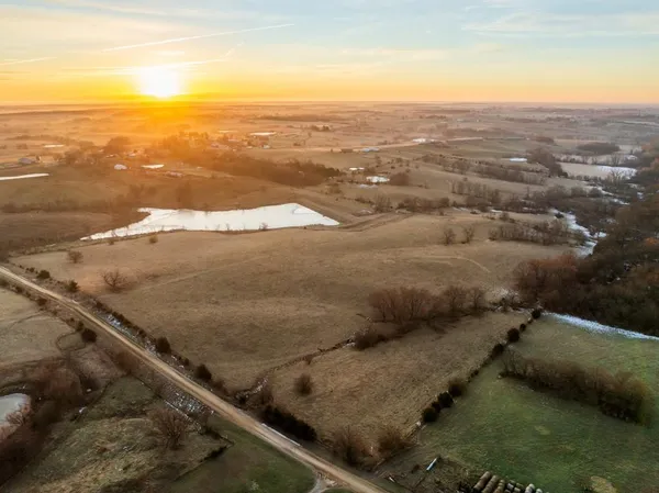 $424,600 | 0 Willow Road, Winigan, MO 63566