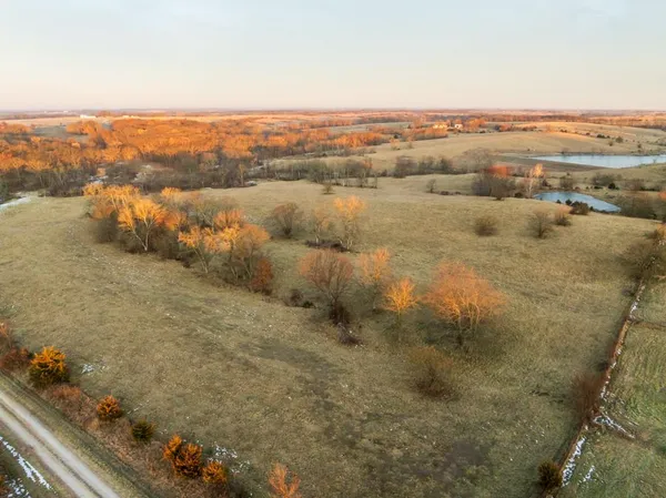 $424,600 | 0 Willow Road, Winigan, MO 63566