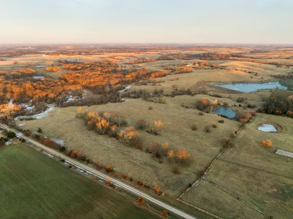 $424,600 | 0 Willow Road, Winigan, MO 63566