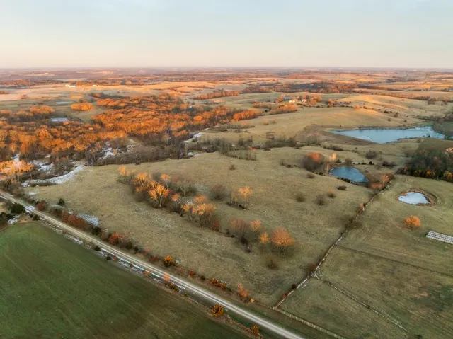 $424,600 | 0 Willow Road, Winigan, MO 63566