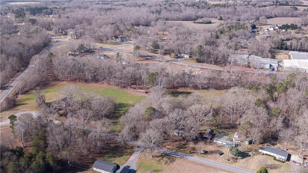 1406 Petes Road Lincolnton, NC 28092 - Photo 22 of 24 Gallery Image 22