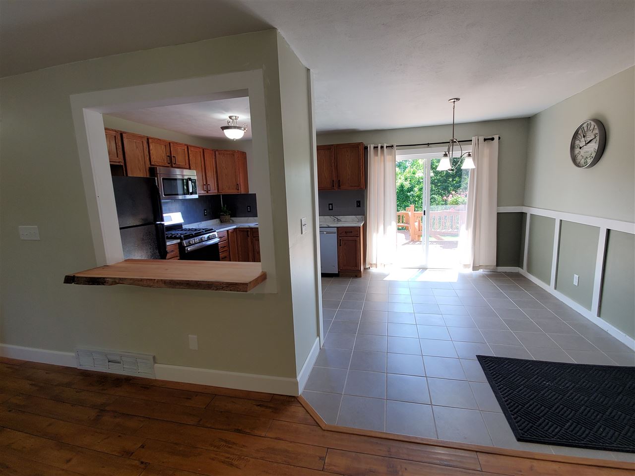 1593 Pine Tree Road Grawn, MI 49637 - Photo 8 of 28 1876334-7.JPG