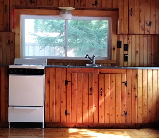 $154,900 | 8 Drake Lane, Oakfield, ME 04763