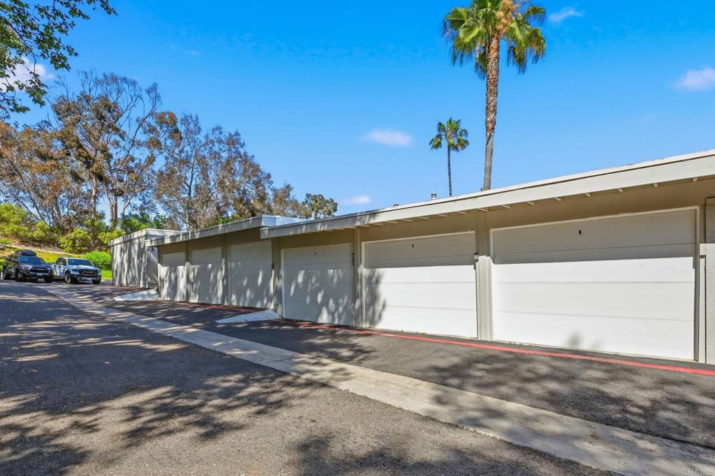 821 Del Mar Downs Road, Unit D Solana Beach, CA 92075 - Photo 24 of 29