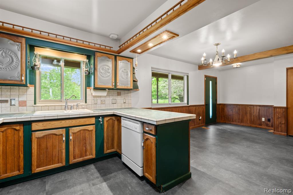 7540 Dexter-Pinckney Road Dexter, MI 48130 - Photo 29 of 53