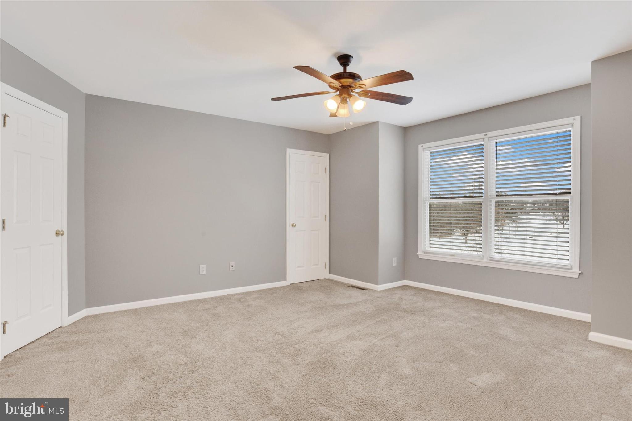 1041 Memory Lane Harrisburg, PA 17111 - Photo 14 of 31 a view of an empty room with a window