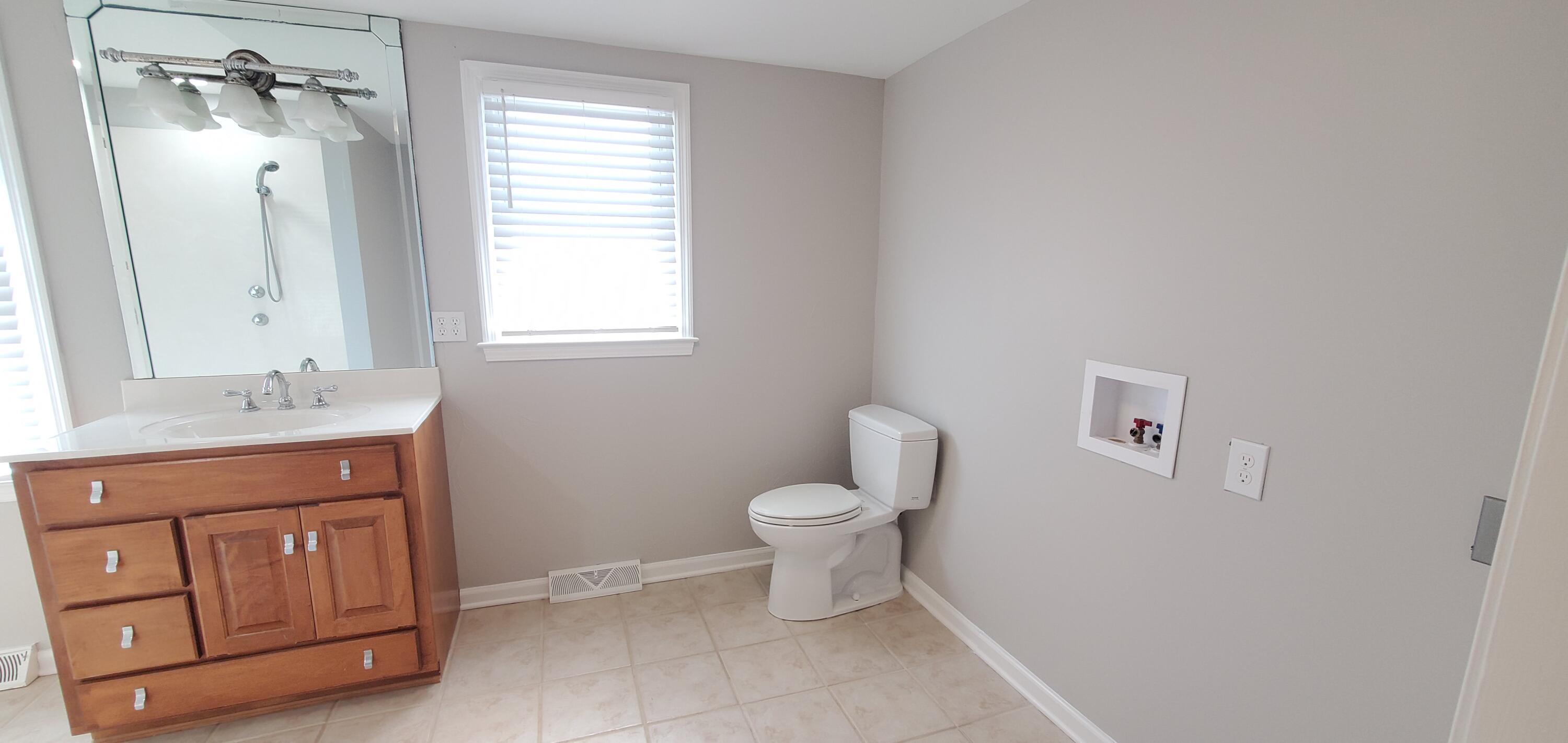220 Melbourne Way Lexington, KY 40503 - Photo 21 of 43 Master/First Level Bath