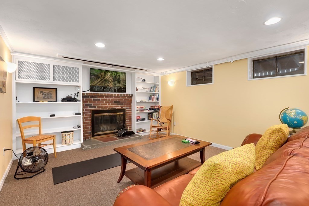 7 Dane Road Lexington, MA 02421 - Photo 33 of 39