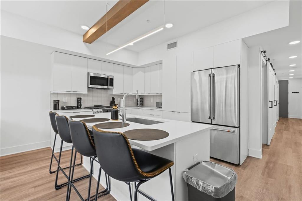 346 Peters Street Southwest, Unit 203 Atlanta, GA 30313 - Photo 9 of 28 Gallery Image 9