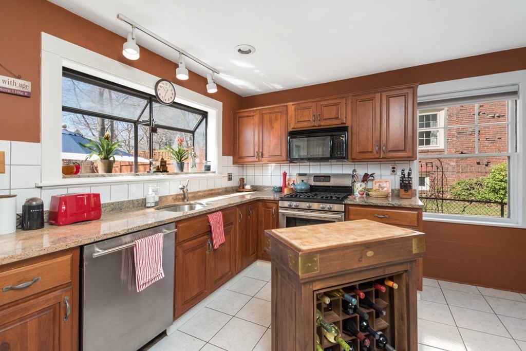 4 Augusta Road Milton, MA 02186 - Photo 11 of 26 Gallery Image 11