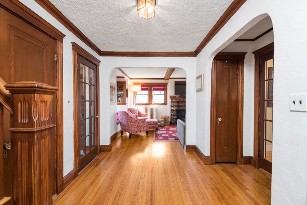 4 Augusta Road Milton, MA 02186 - Photo 6 of 26 Gallery Image 6