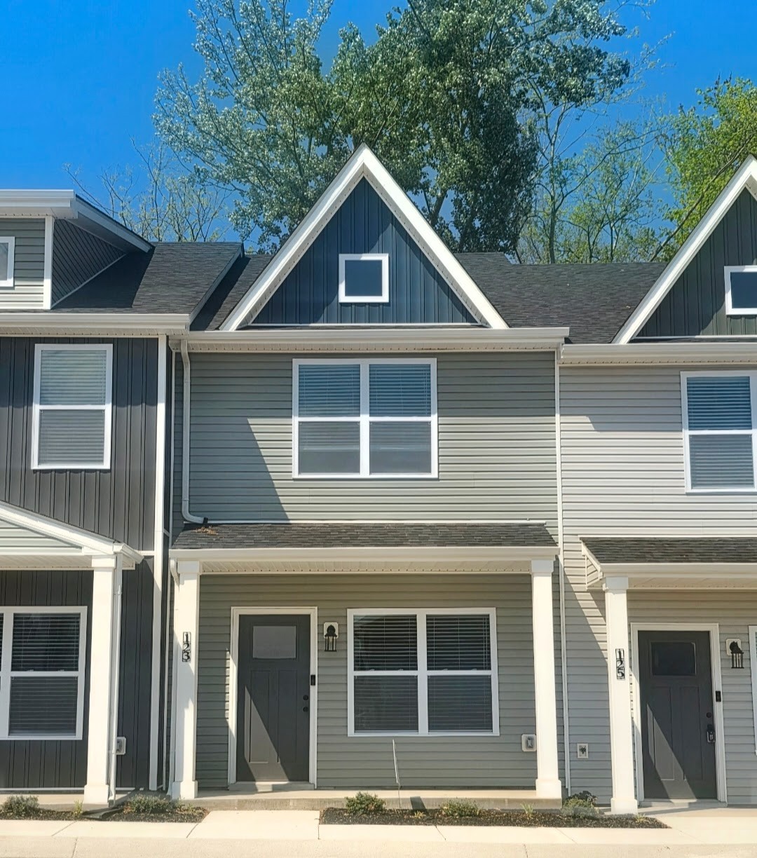 123 Front Rdg Circle Clarksville, TN 37042 - Photo 2 of 38