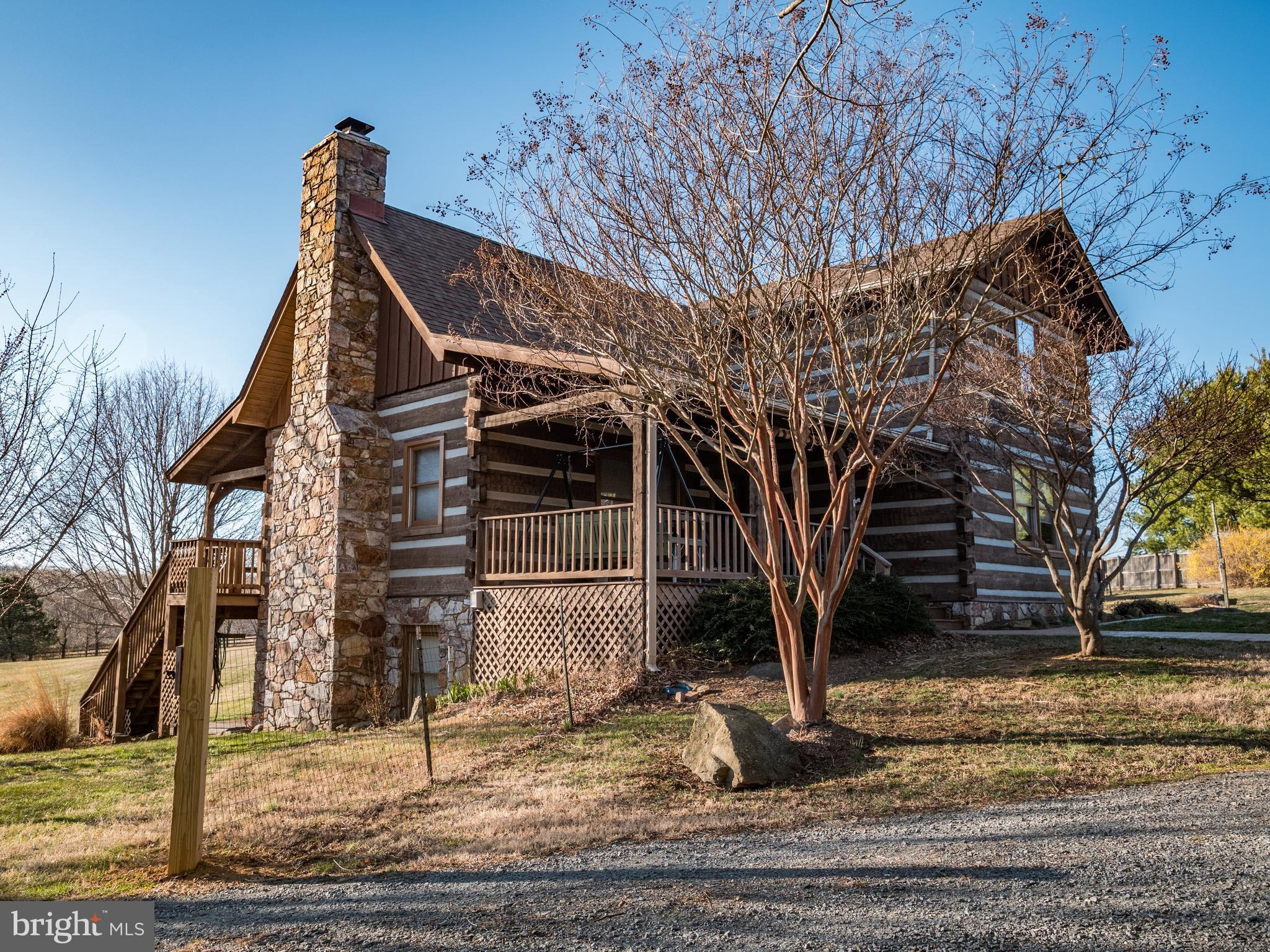 18797 Woodburn Road Leesburg, VA 20175 - Photo 2 of 26 Exterior (General)