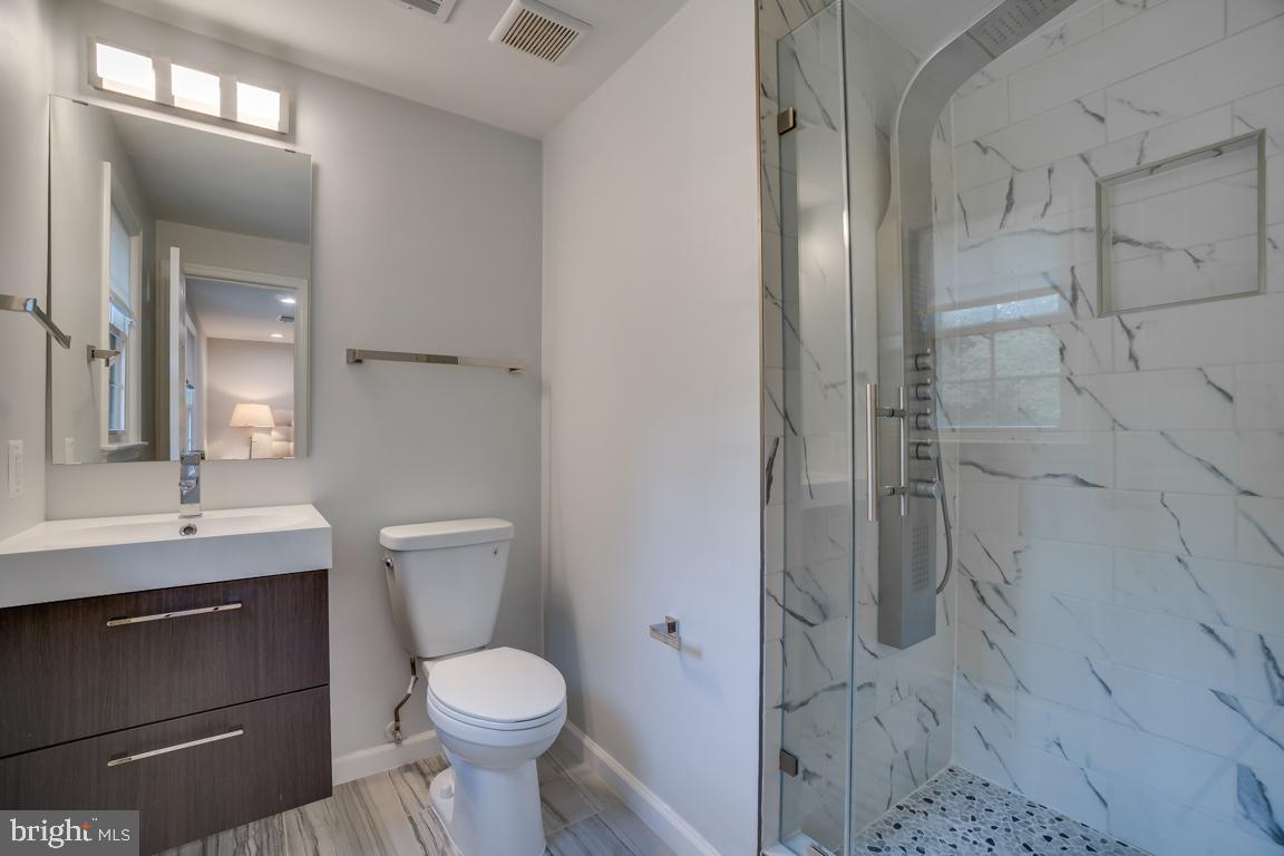 1803 Cranberry Lane Reston, VA 20191 - Photo 33 of 65 Gallery Image 33