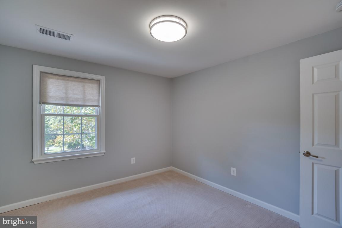 1803 Cranberry Lane Reston, VA 20191 - Photo 40 of 65 Gallery Image 40