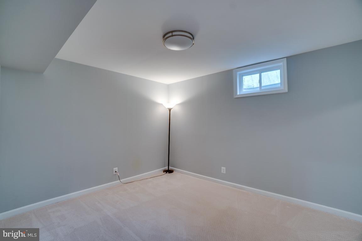 1803 Cranberry Lane Reston, VA 20191 - Photo 45 of 65 Gallery Image 45