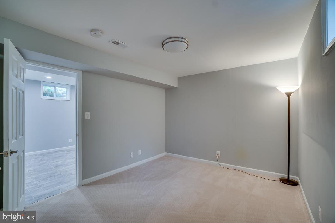 1803 Cranberry Lane Reston, VA 20191 - Photo 48 of 65 Gallery Image 48