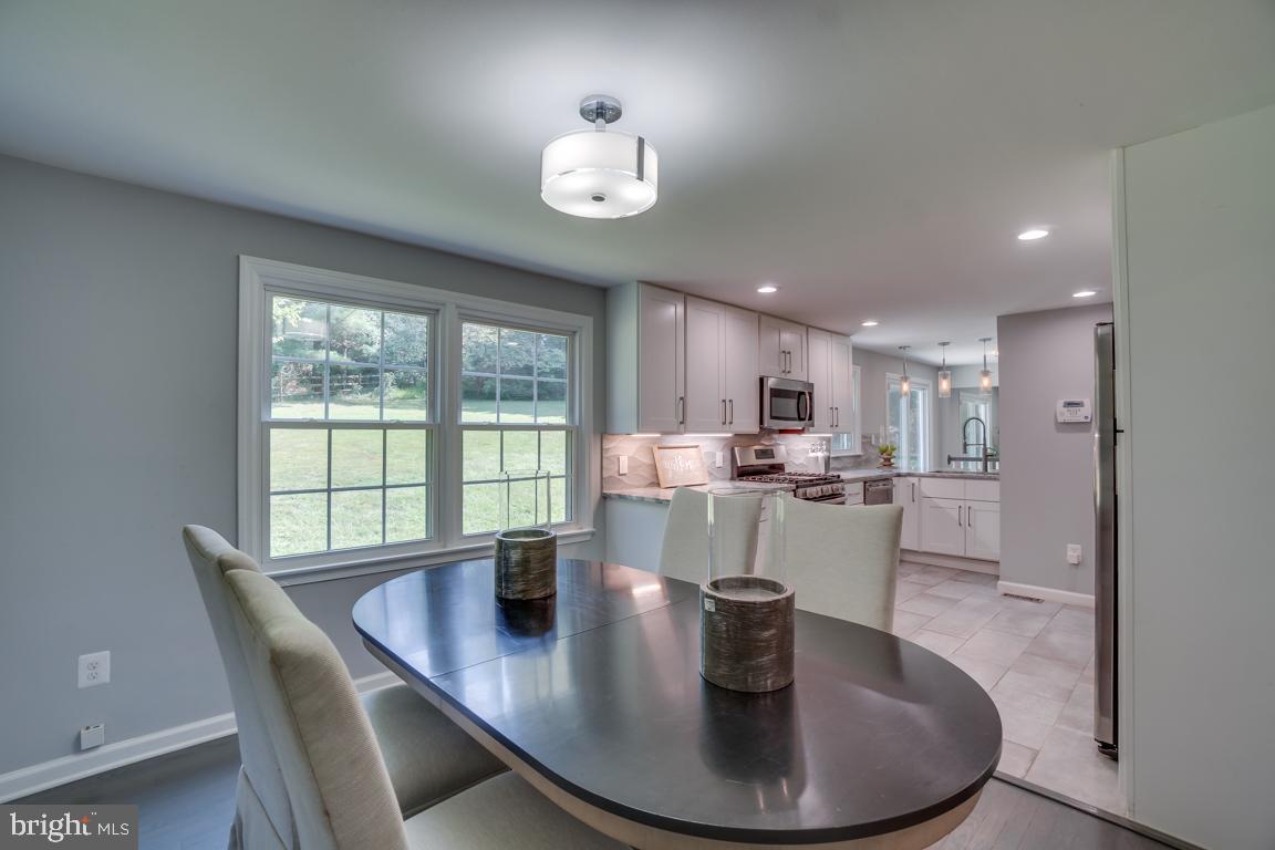 1803 Cranberry Lane Reston, VA 20191 - Photo 10 of 65 Gallery Image 10
