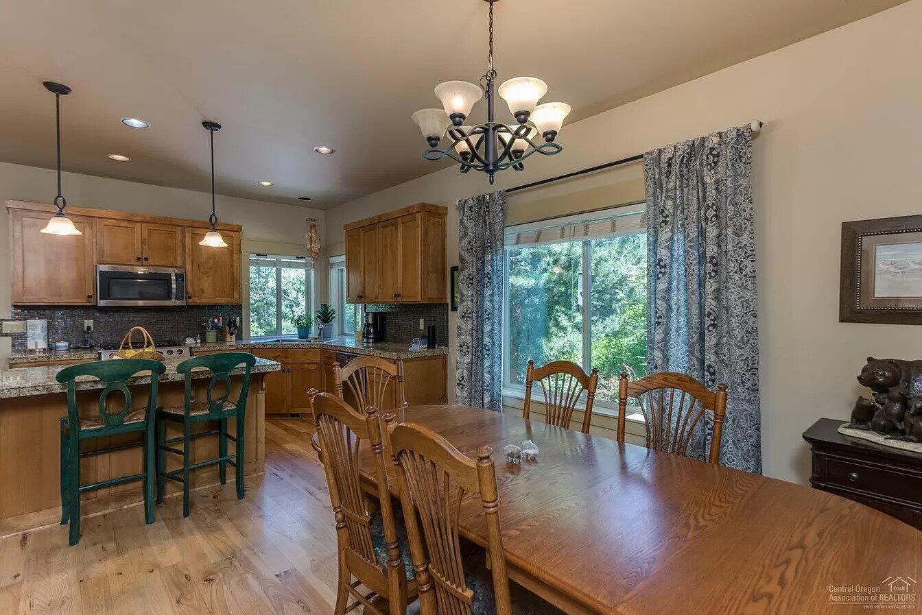 61473 Linton Loop Bend, OR 97702 - Photo 9 of 18 61473 Linton Lp -09