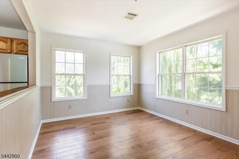 $479,000 | 200 Cambridge Court, Unit 200, Clifton, NJ 07014