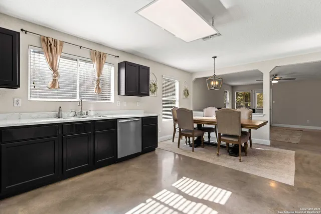 $274,900 | 16611 Emerald, Selma, TX 78154