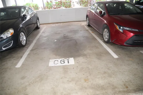 a view of a garage