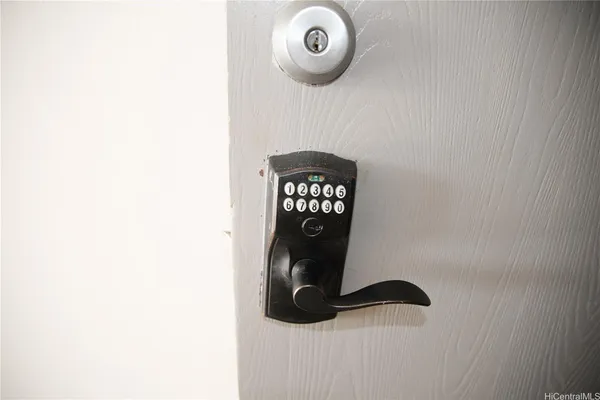 a close view of a door in the kitchen