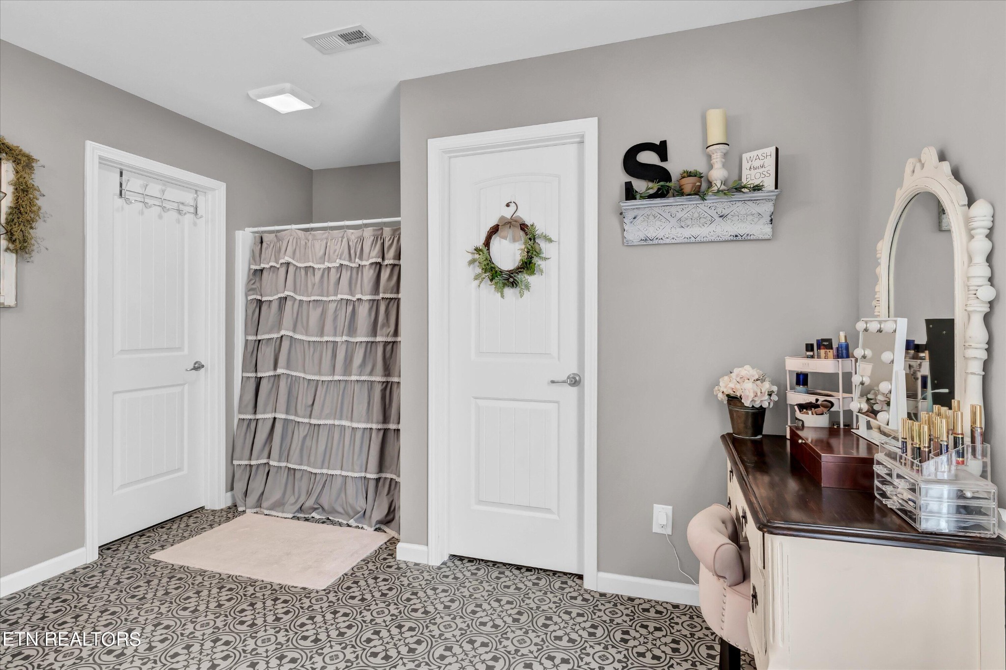 7309 Ladd Road Powell, TN 37849 - Photo 18 of 29 Gallery Image 18