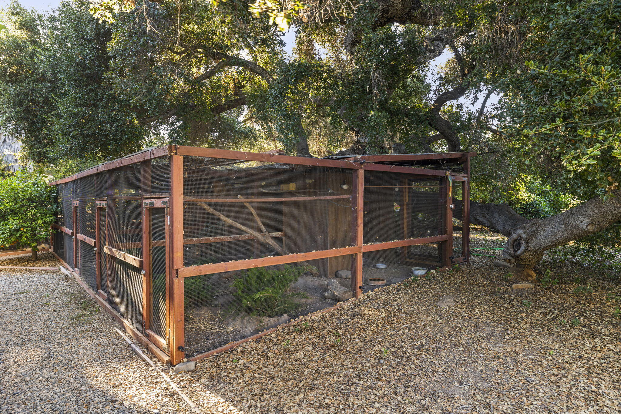 850 Baldwin Road Ojai, CA 93023 - Photo 37 of 50 38-web-or-mls-UpmarketMedia_850Bald-98