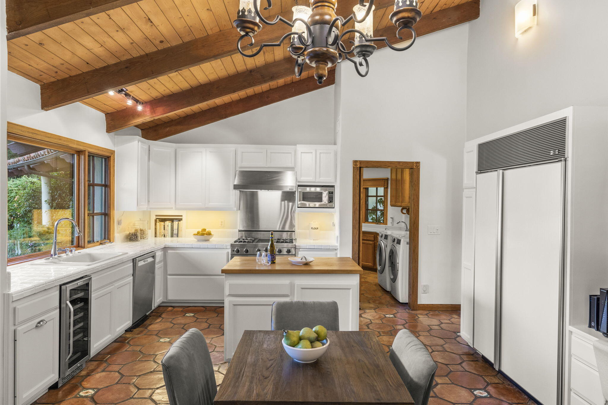 850 Baldwin Road Ojai, CA 93023 - Photo 4 of 50 4-web-or-mls-UpmarketMedia_850Bald-309