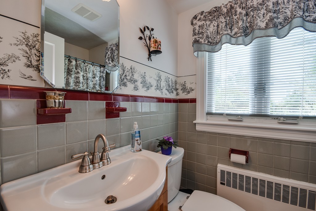 80 Pond Plain Road Westwood, MA 02090 - Photo 14 of 22 Gallery Image 14