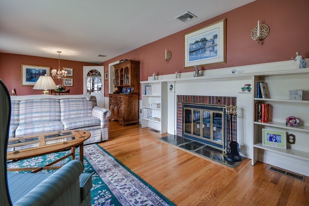 80 Pond Plain Road Westwood, MA 02090 - Photo 4 of 22 Gallery Image 4