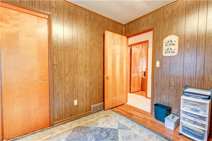 9661 Mentor Road Chardon, OH 44024 - Photo 9 of 19