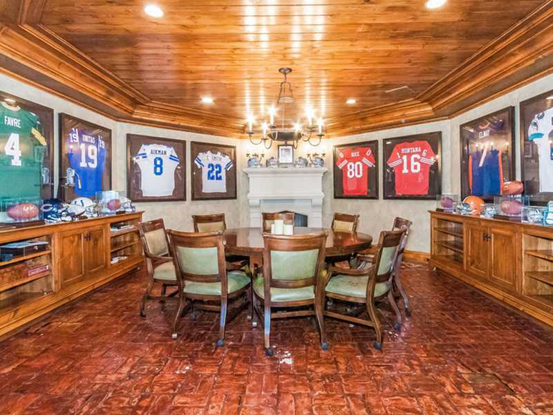 38 Hunting Ridge Lane Wilton, CT 06897 - Photo 16 of 25 a view of a dining room with furniture
