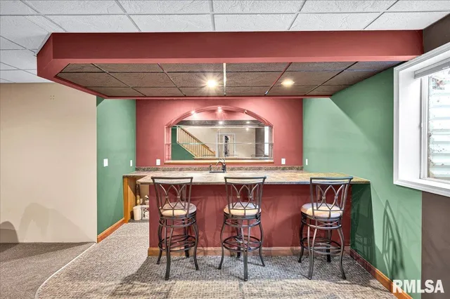 $355,000 | 303 Sycamore Trail, Chillicothe, IL 61523